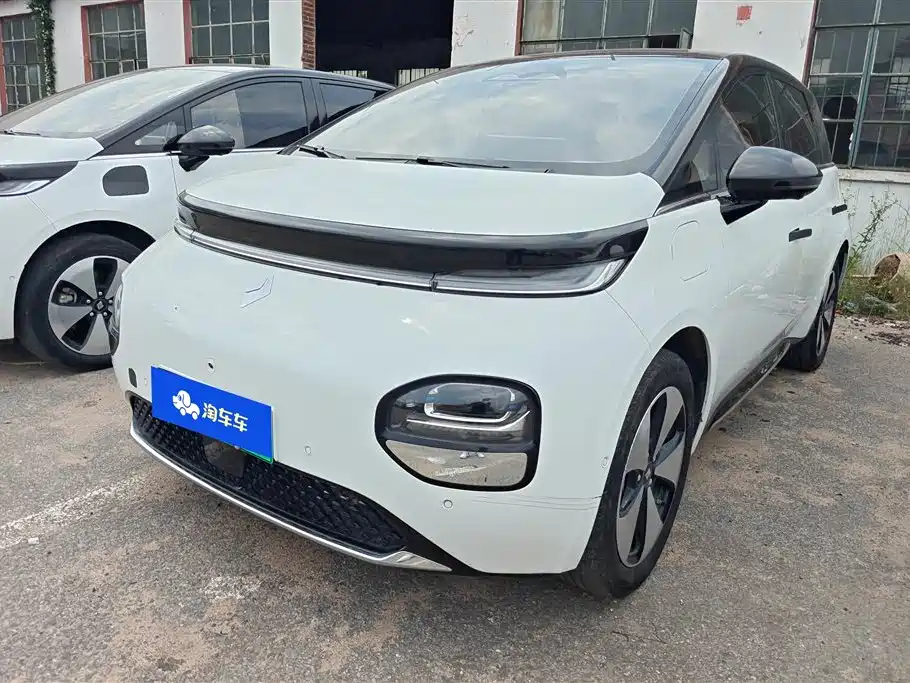 Baojun Yunduo 2023 460 Max Spirit Sharp Edition