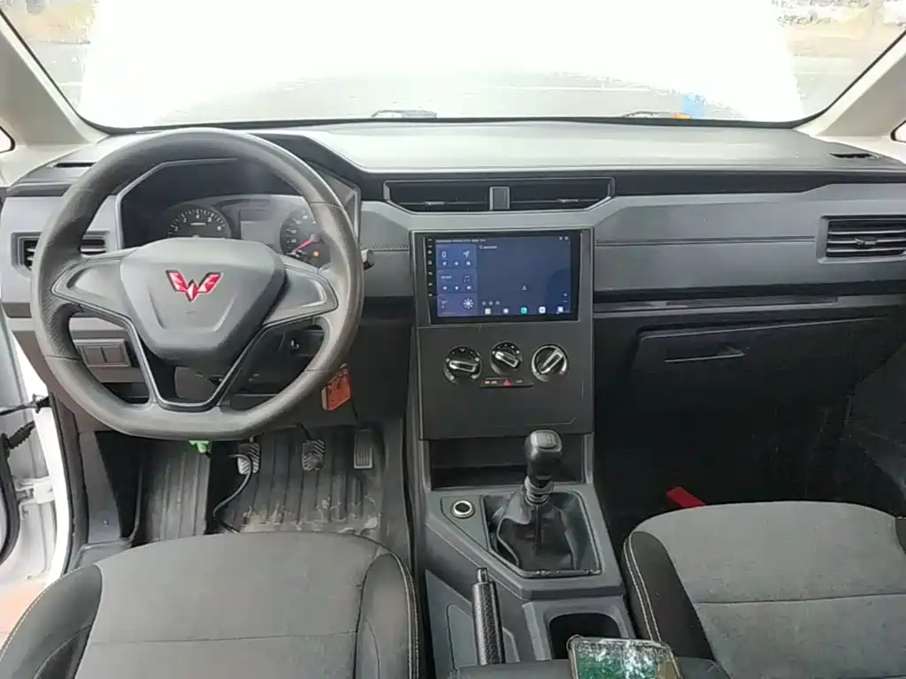 Wuling Hongguang PLUS — миниатюра 10