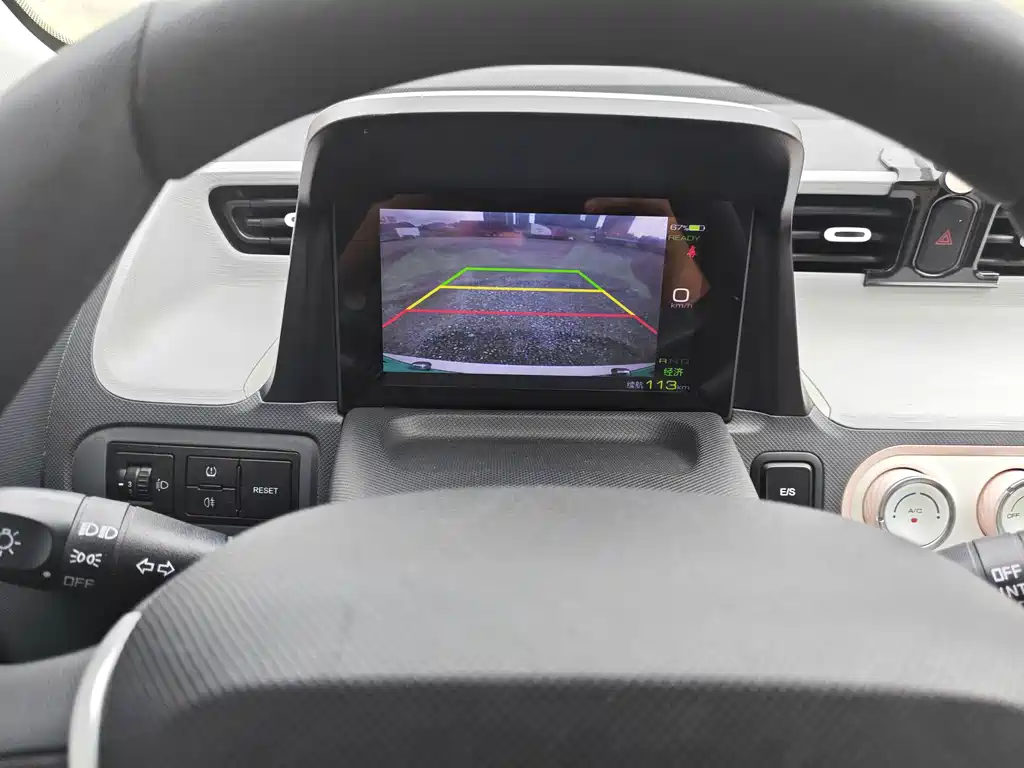 Wuling MINIEV — миниатюра 12