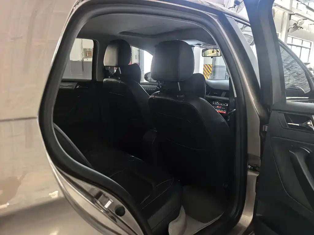 Volkswagen Bora — миниатюра 14