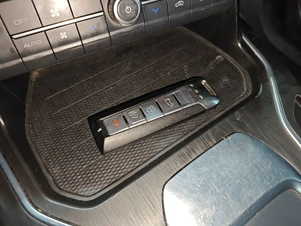 Wey Wey VV5 — миниатюра 9