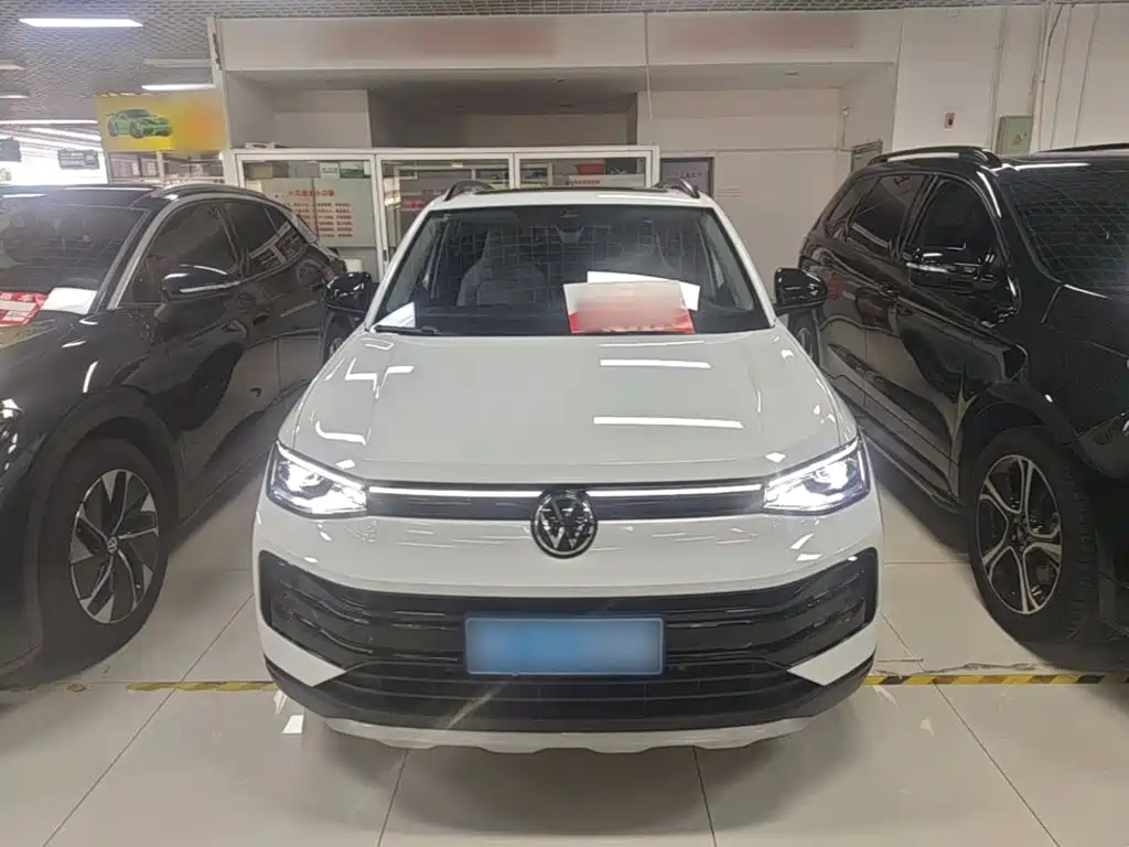 Volkswagen Tharu — миниатюра 3