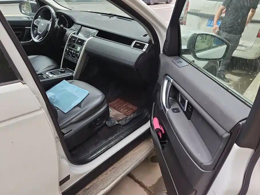 Land Rover Discovery Sport — миниатюра 7