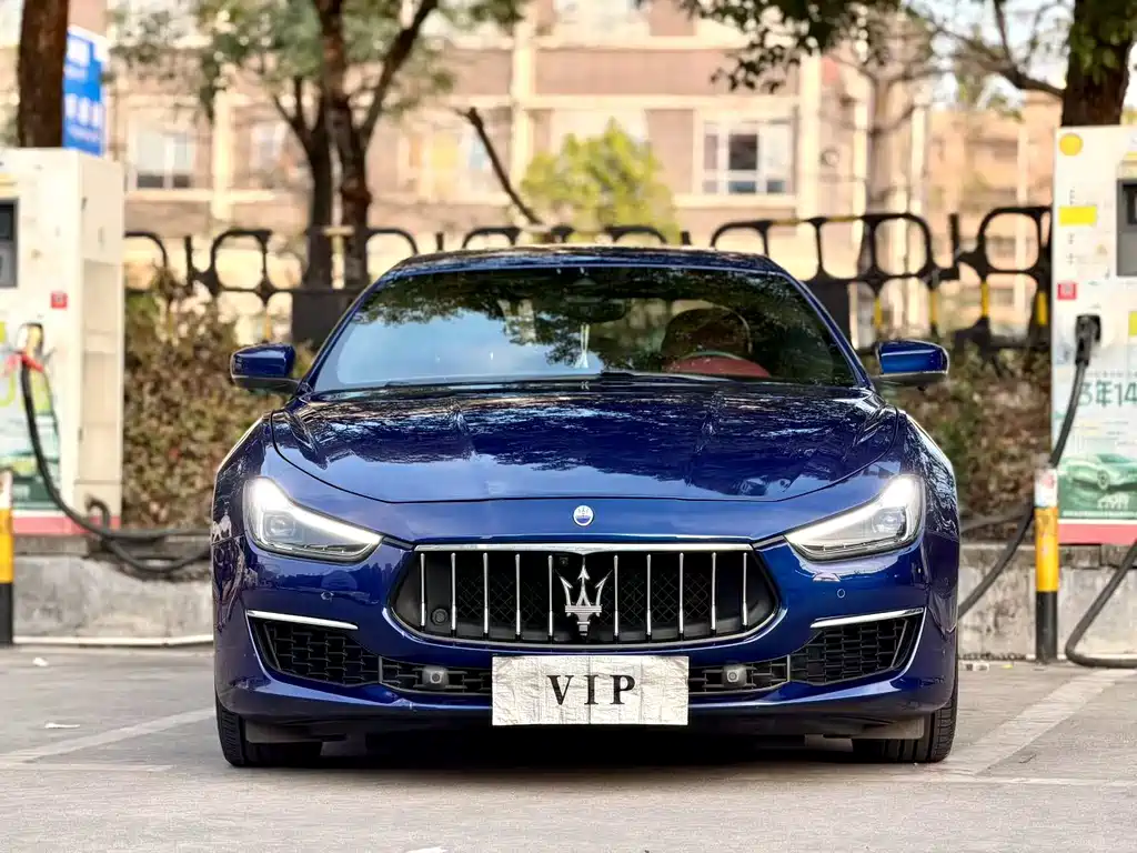 Купить Maserati Ghibli