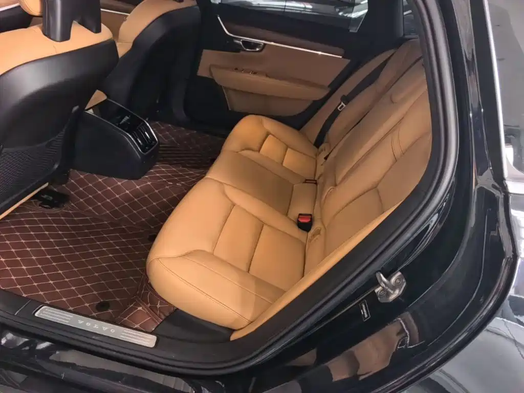 Volvo S90 — миниатюра 17
