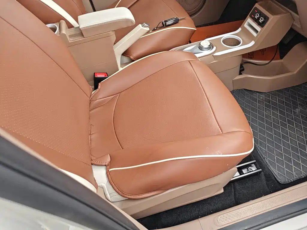 Wuling MINIEV — миниатюра 25