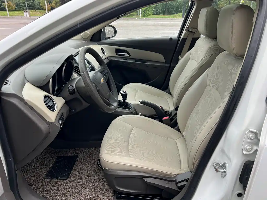Chevrolet Cruze — миниатюра 10