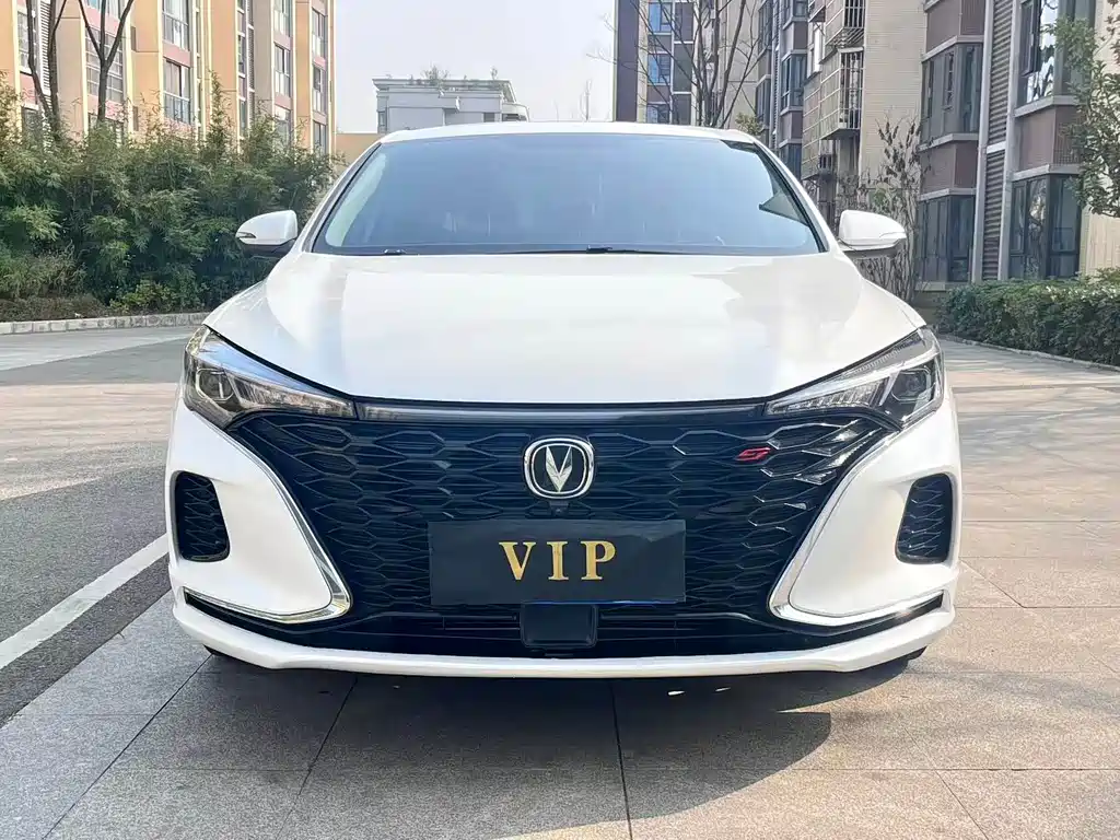 Changan Eado — миниатюра 2