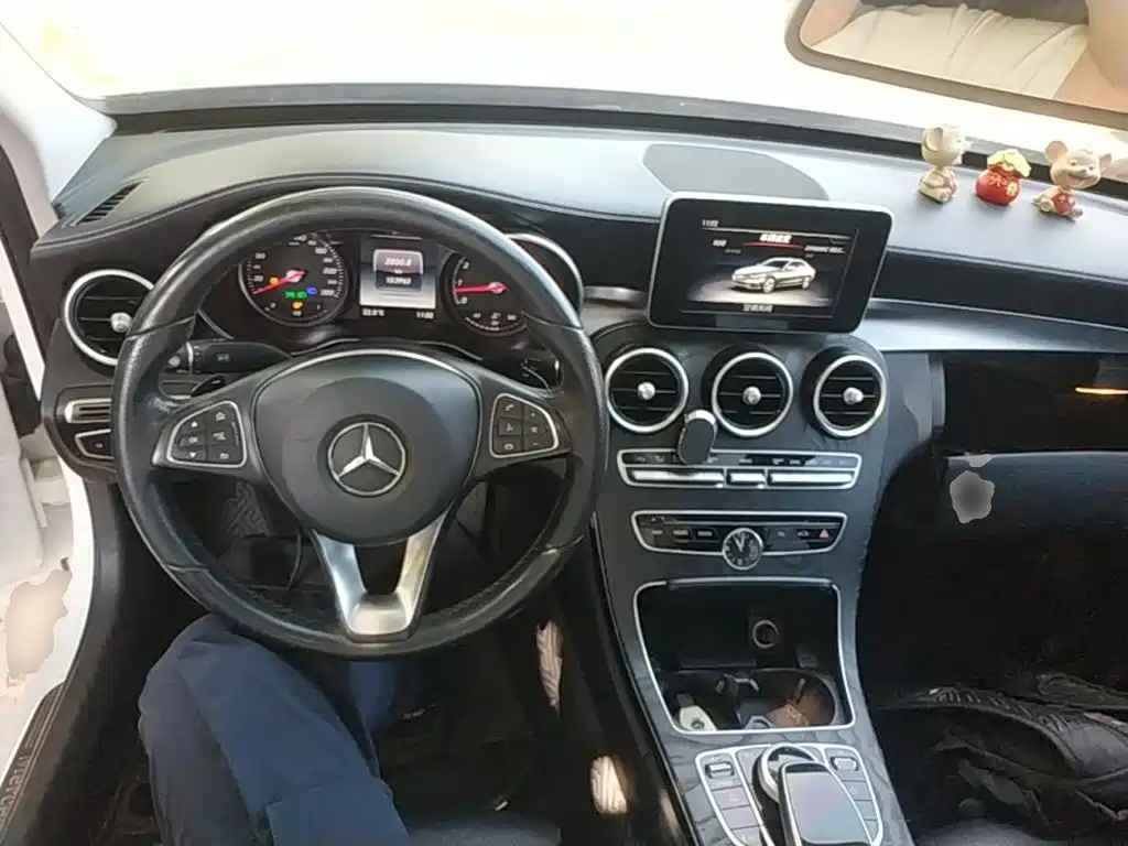Mercedes-Benz C-Class — миниатюра 10