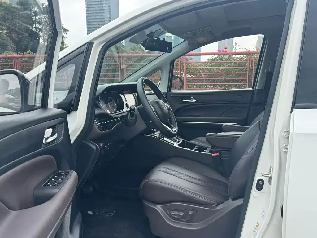 GAC Motor Trumpchi M6 — миниатюра 6