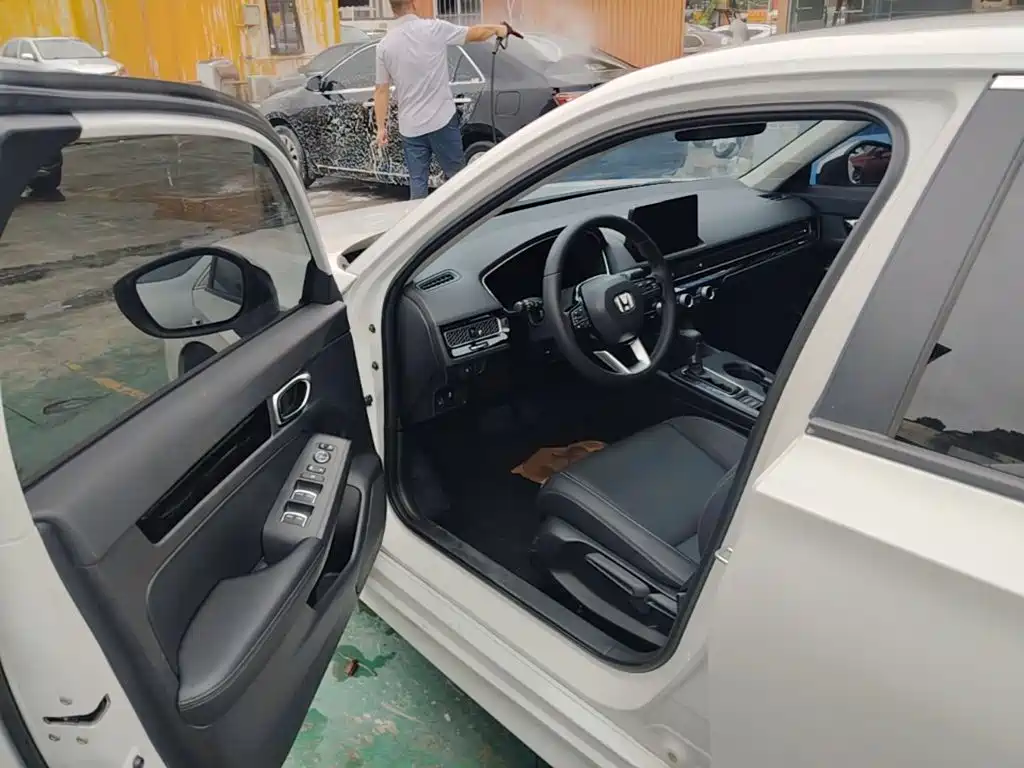 Honda Civic — миниатюра 16