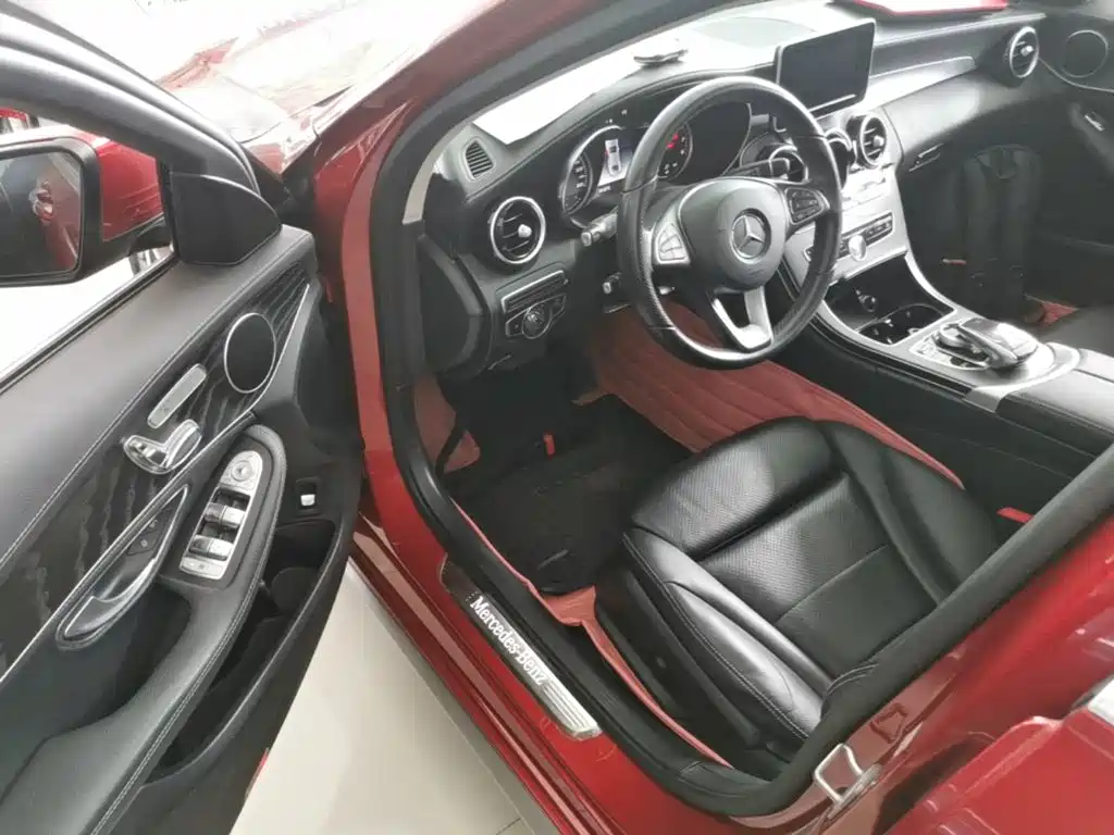 Mercedes-Benz C-Class — миниатюра 16
