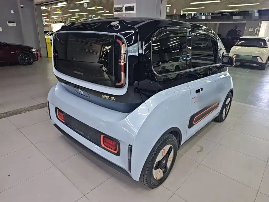 Baojun KiWi EV — миниатюра 7