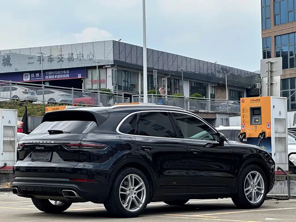 Porsche Cayenne 2019 Cayenne 3.0T