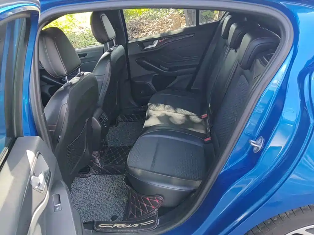 Ford Focus — миниатюра 17