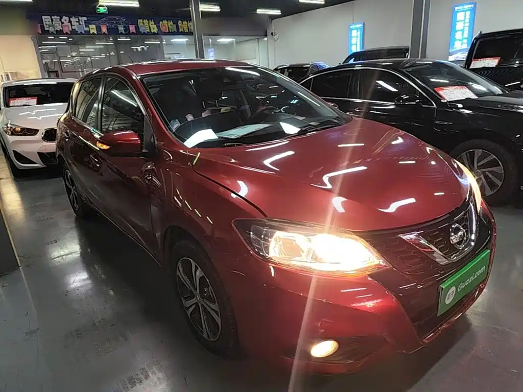 Nissan Tiida — миниатюра 4