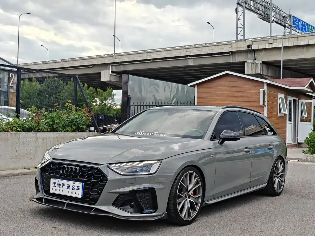 奥迪A4(进口) 2021款 Avant 40 TFSI 先锋派星辰版