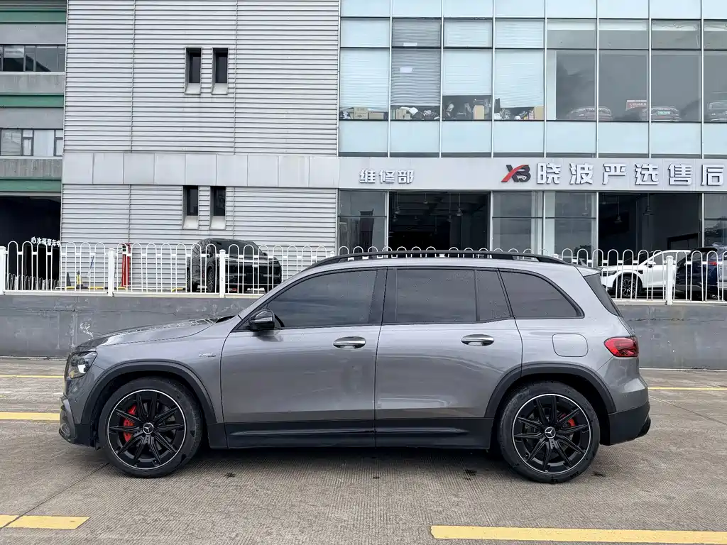 Mercedes-Benz GLB AMG — миниатюра 12