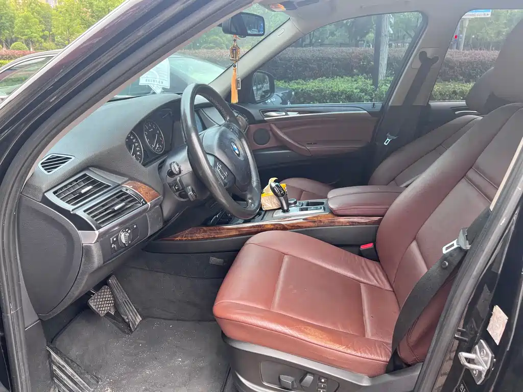 BMW X5 (Import) — миниатюра 9