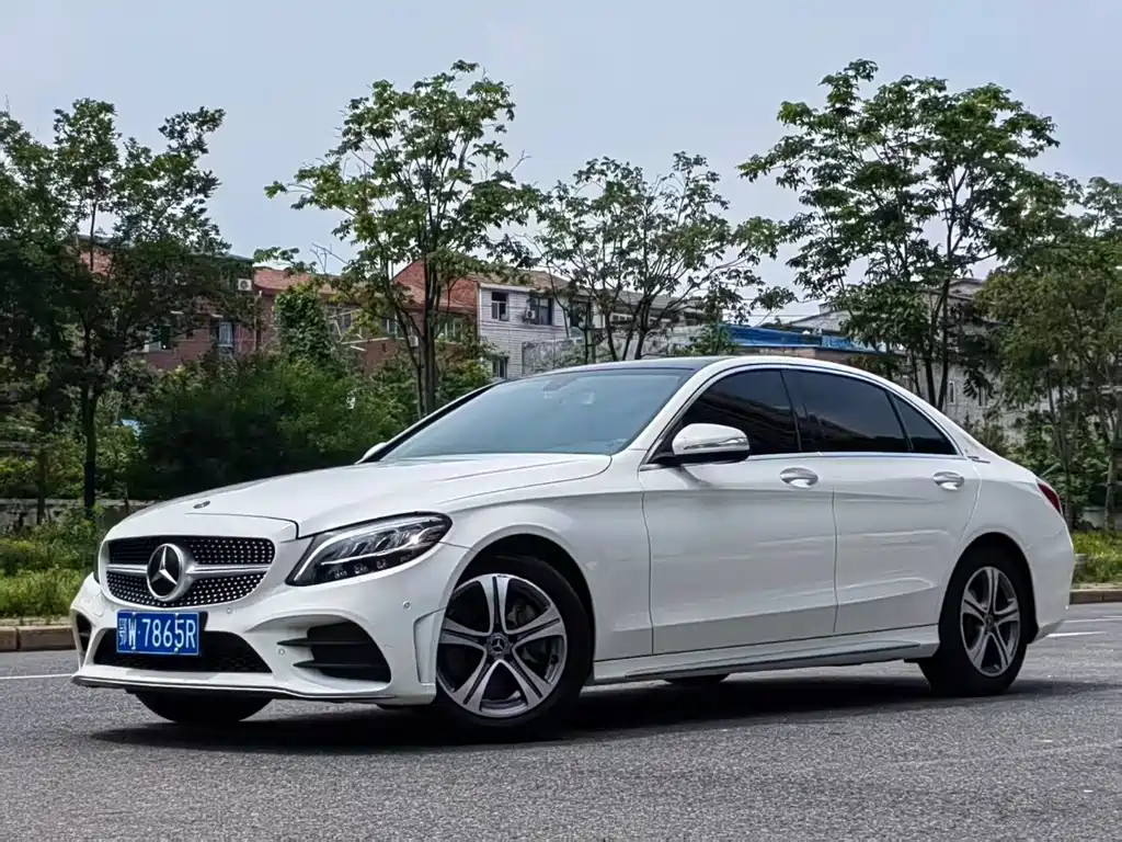 Mercedes-Benz C-Class — миниатюра 2