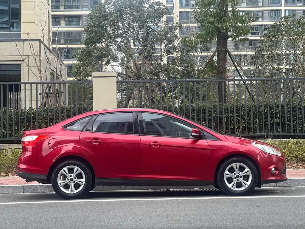 Ford Focus — миниатюра 4