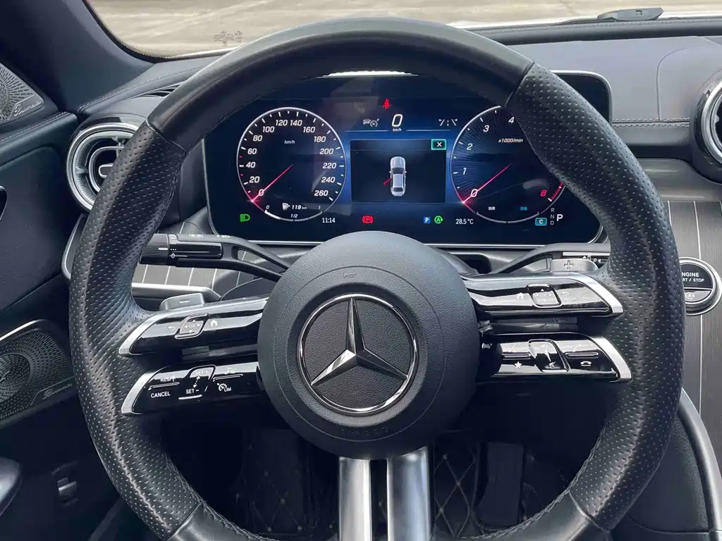 Mercedes-Benz C-Class — миниатюра 12