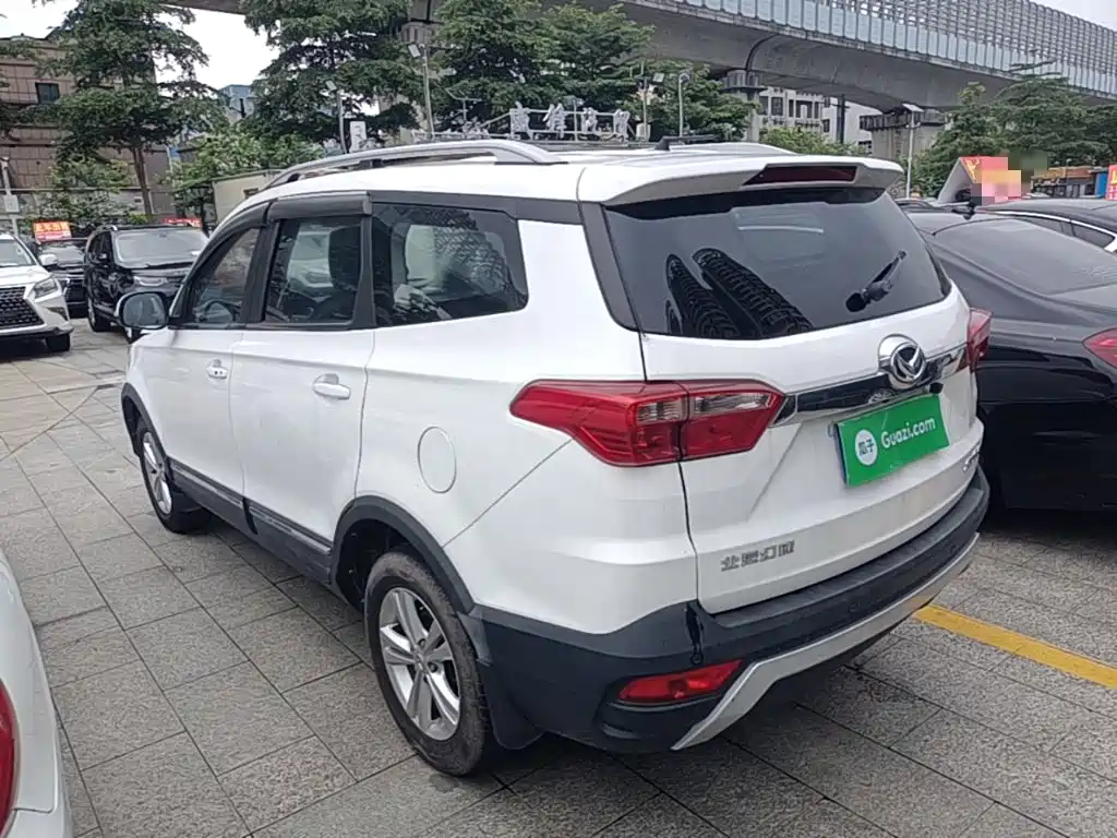 BAIC S3 2016 S3L 1.5L MT Luxury