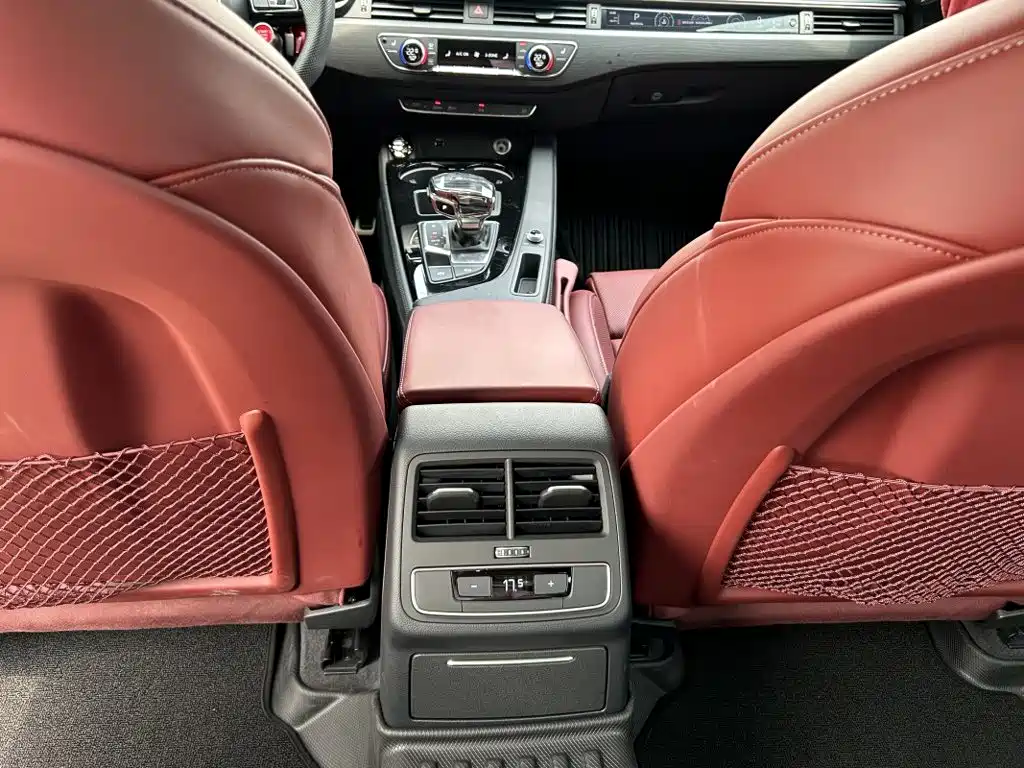 Audi A4L — миниатюра 12