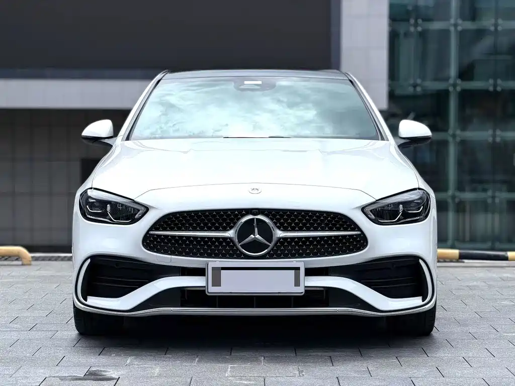 Mercedes-Benz C-Class — миниатюра 2