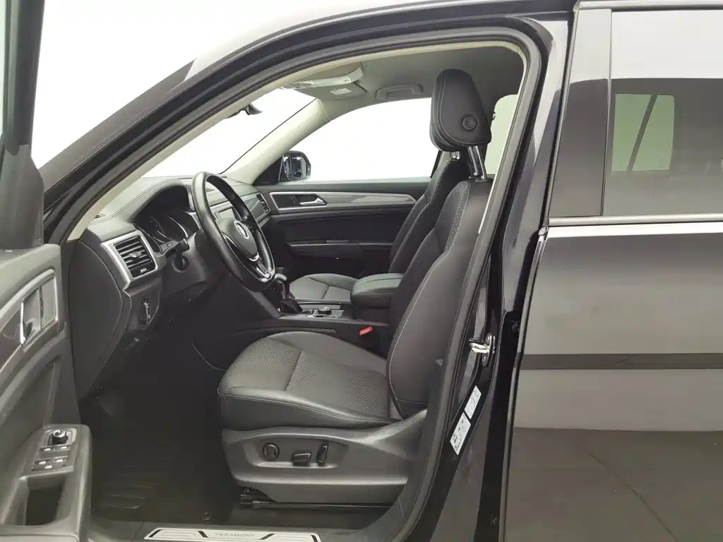 Volkswagen Teramont — миниатюра 10