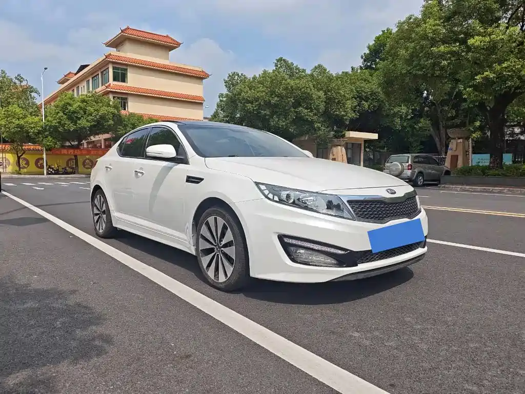 Kia K5 — миниатюра 3
