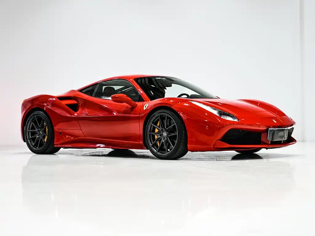FERRARI 488