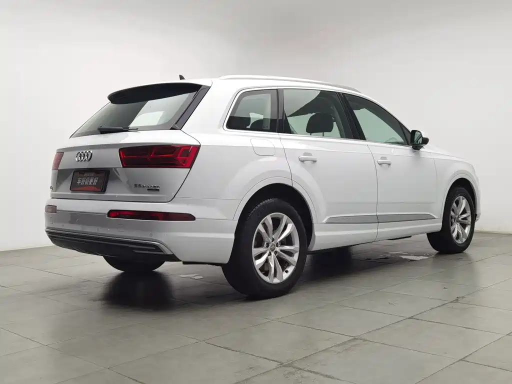 Audi Q7 New Energy — миниатюра 2