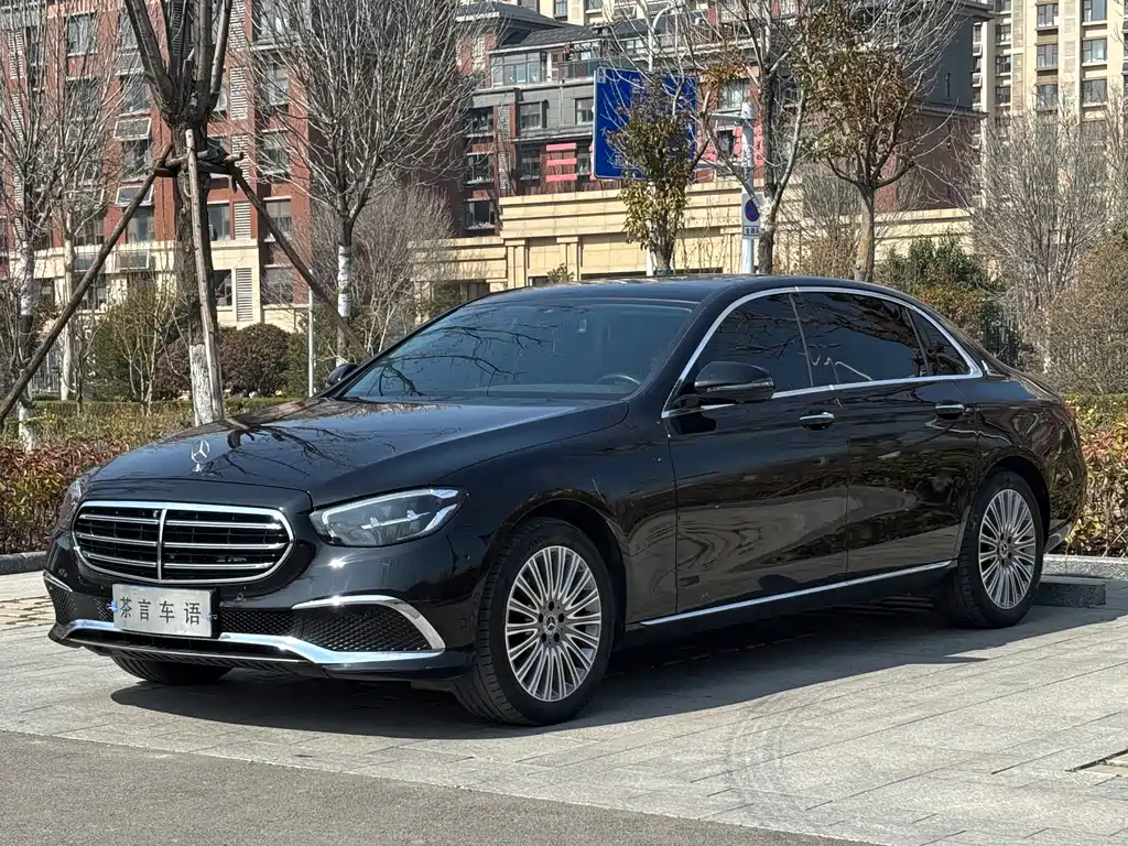 Mercedes-Benz E-Class 2022