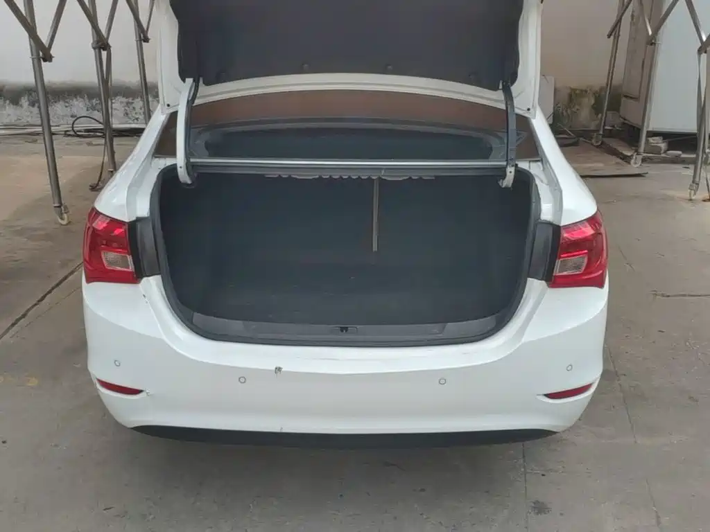 Buick Excelle — миниатюра 19