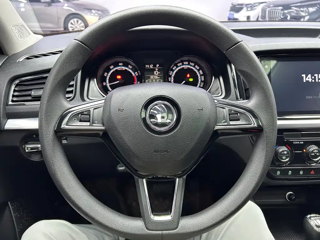 Skoda Kamiq - фото 12