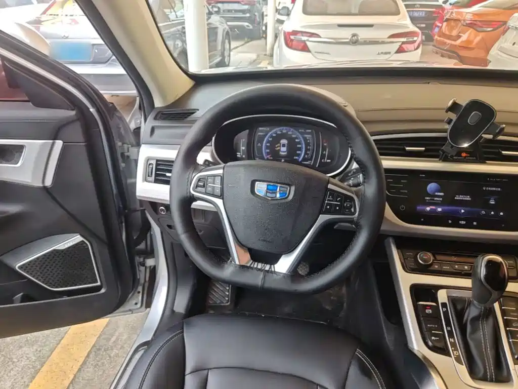 Geely Boyue — миниатюра 11