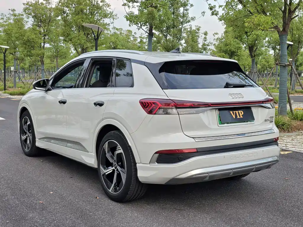 Audi Q4 e-tron 2023 50 e-tron quattro