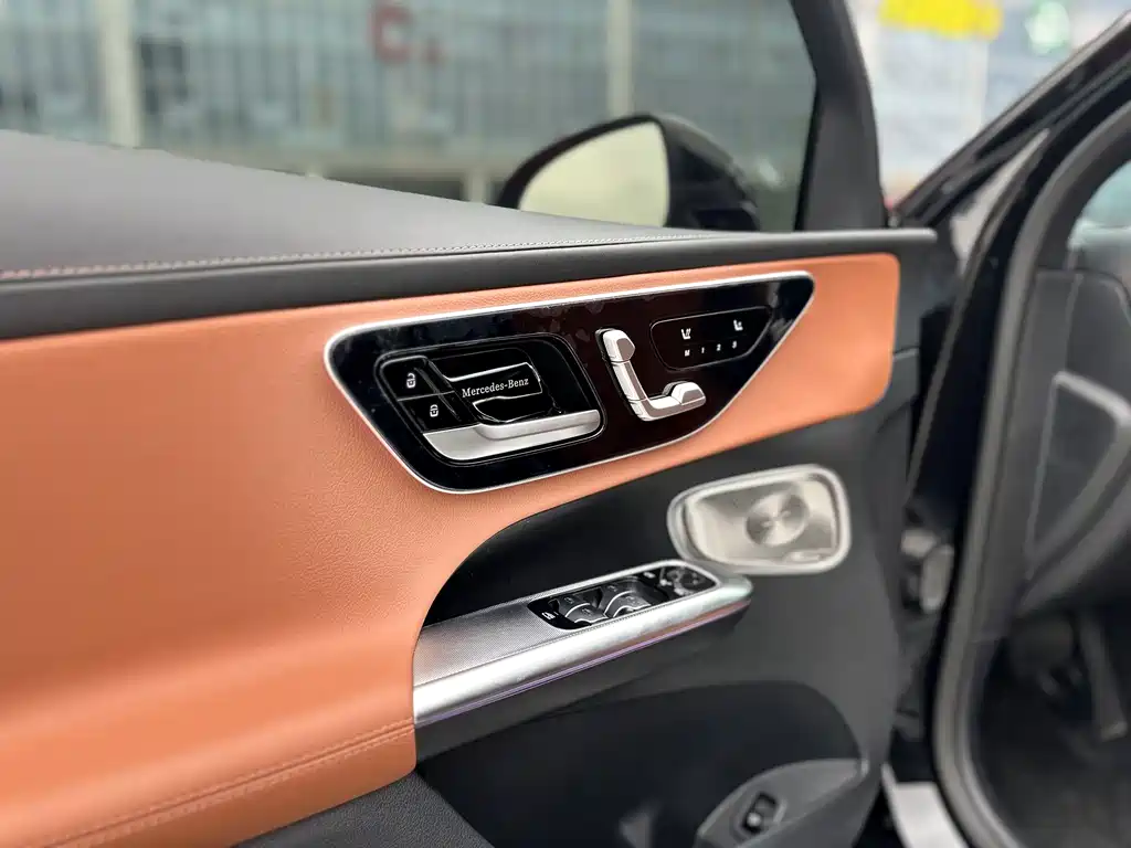 Mercedes-Benz GLC 2025 GLC 300 L 4MATIC 5 мест
