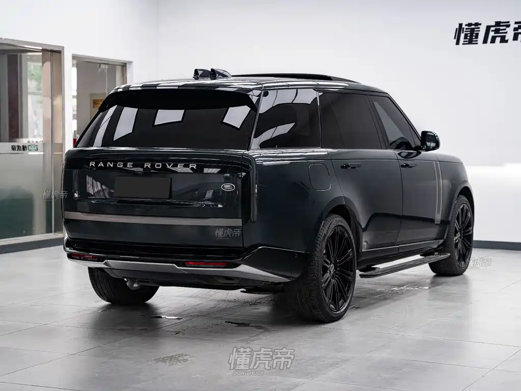 Land Rover Range Rover 2023 3.0 L6 400PS мест Long Wheelbase