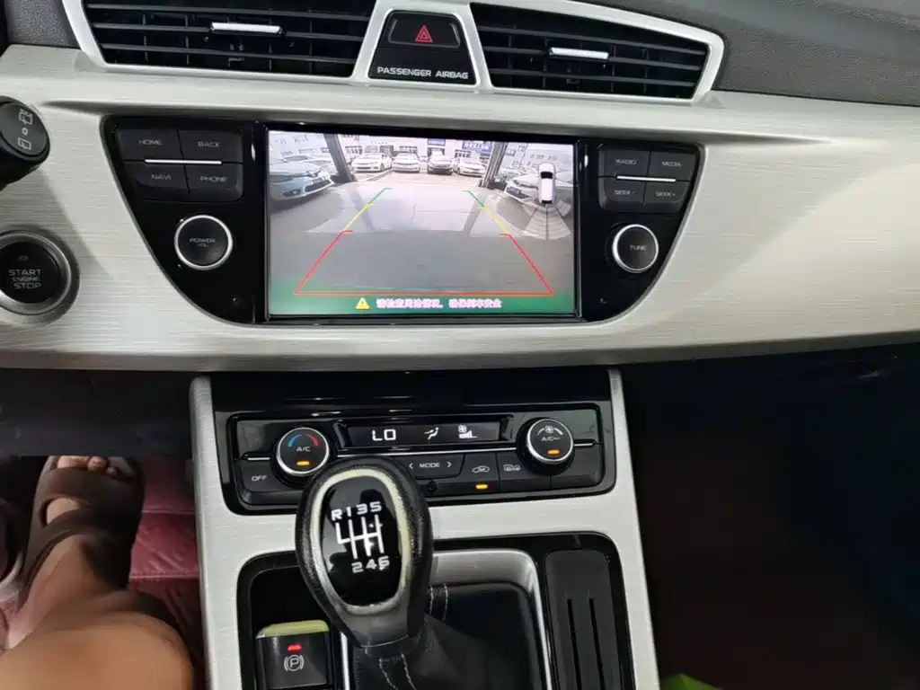 Geely Boyue — миниатюра 13