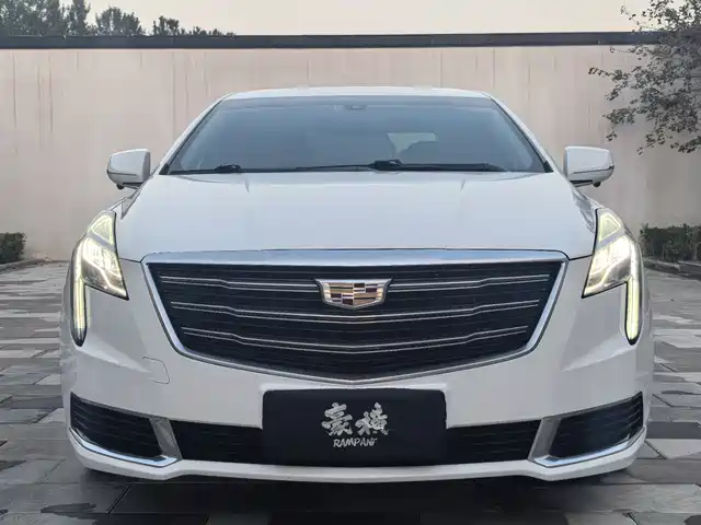 CADILLAC XTS 2018