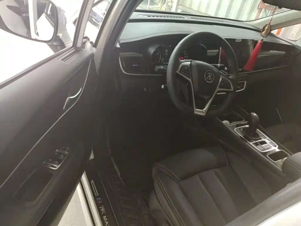BYD MAX — миниатюра 16