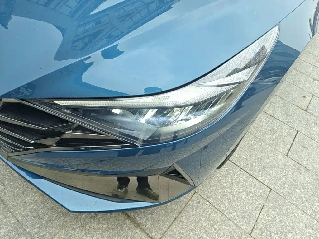 Hyundai Elantra — миниатюра 24