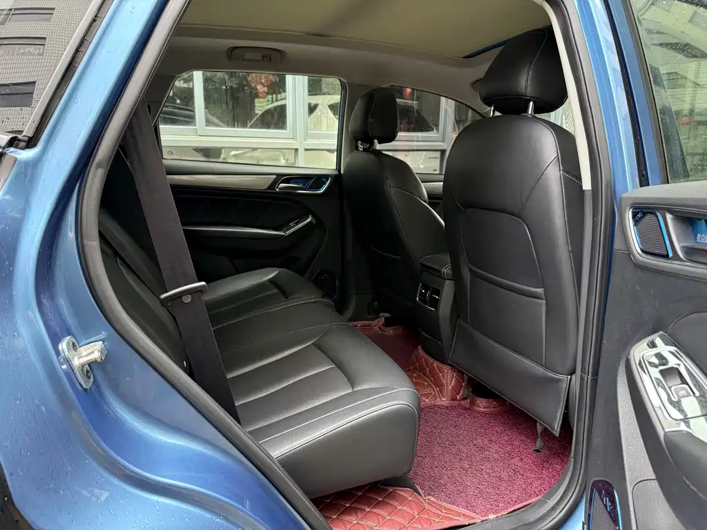 Roewe RX5 — миниатюра 8