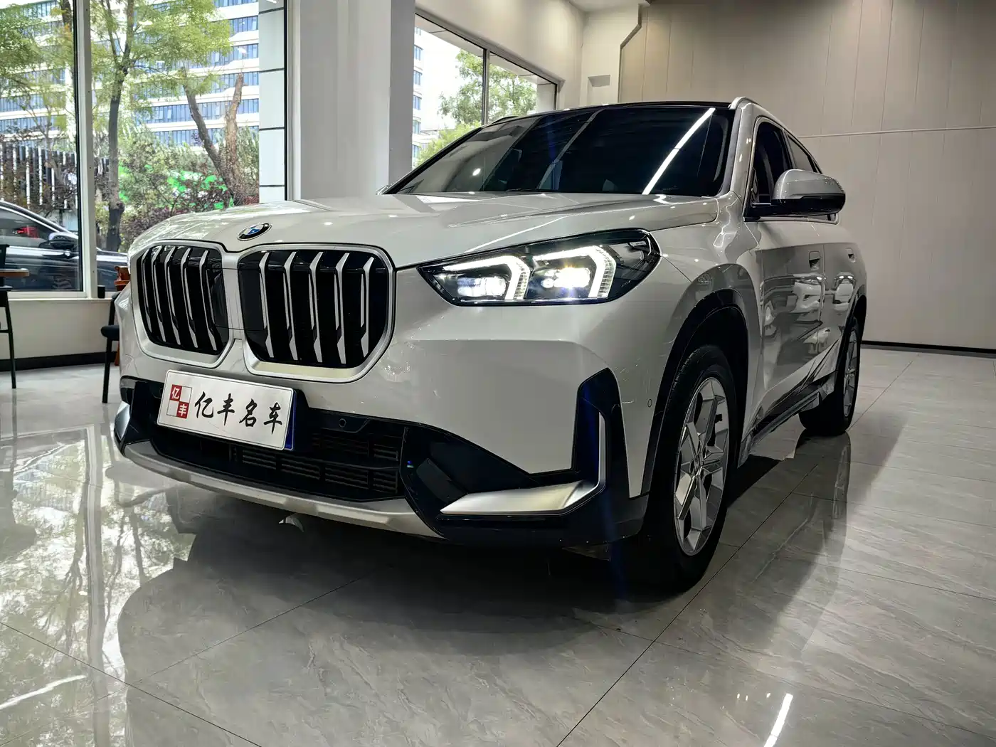 宝马X1 2023款 sDrive20Li X设计套装 2024