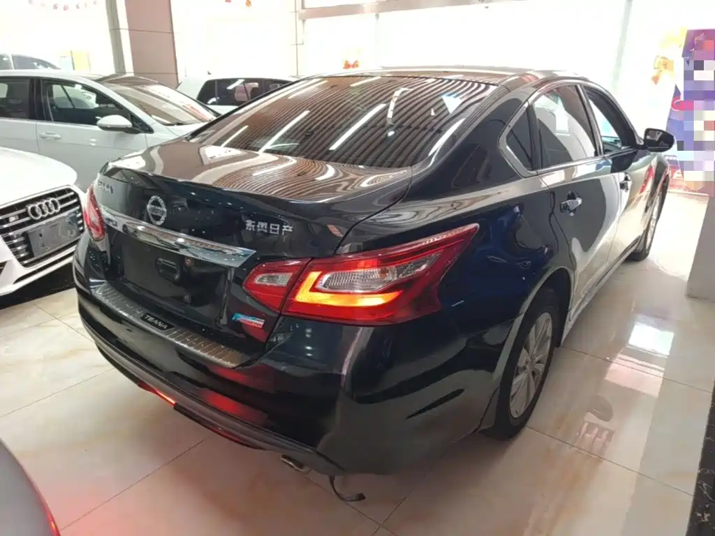Nissan Teana — миниатюра 7