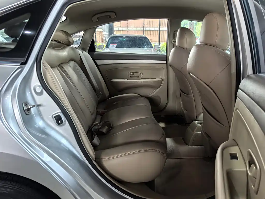 Nissan Sylphy — миниатюра 11