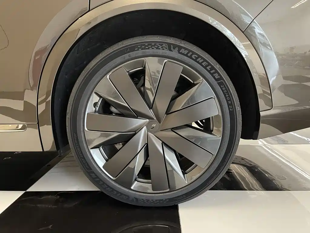 Li Auto Li L9 — миниатюра 11