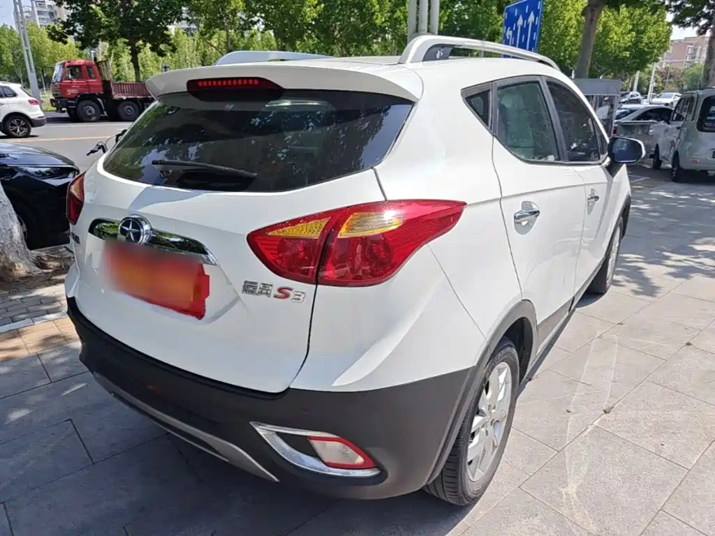 JAC S3 2014 1.5L MT Luxury